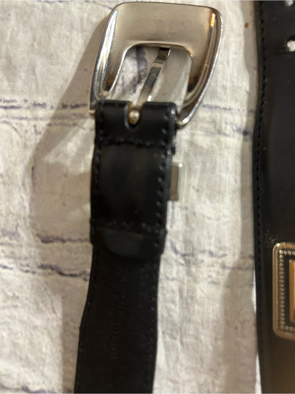 TRAFALGAR BROWN HANDCRAFTED GOLD TONE BUCKLE 42 & BLACK WESTERN SILVER TONE 42